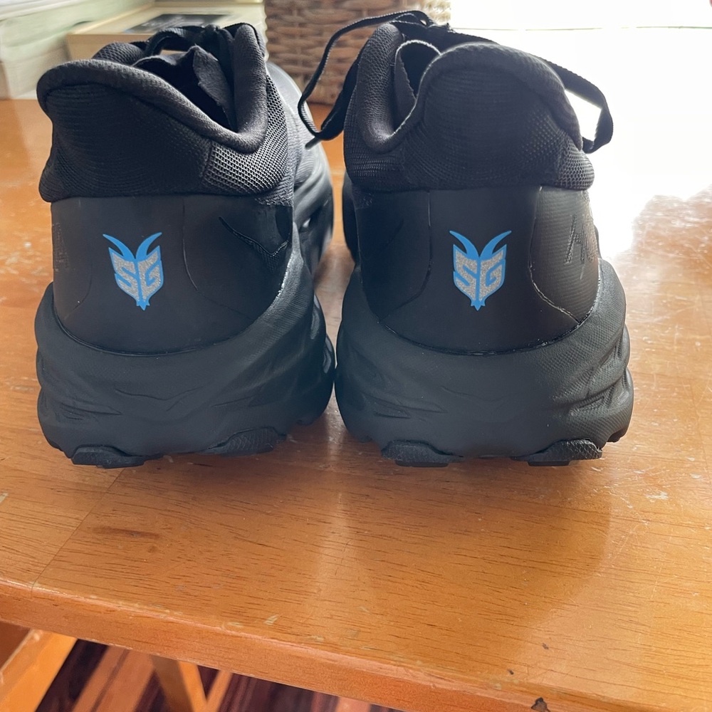 Hoka One Speedgoat 5 GTX Spike Trail Running Shoes NEW Mens Size 9 - Picture 3 of 6